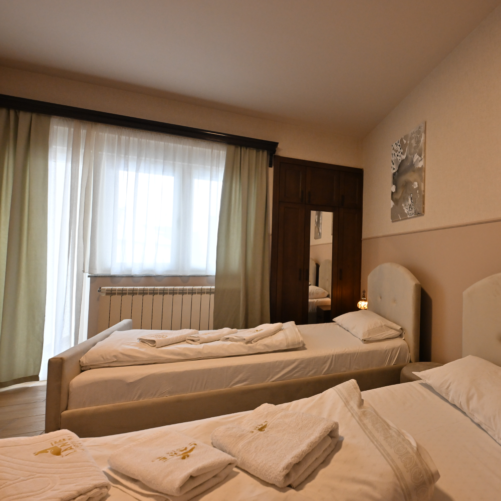 Luksuzna soba 101 sa balkonom – slika 6