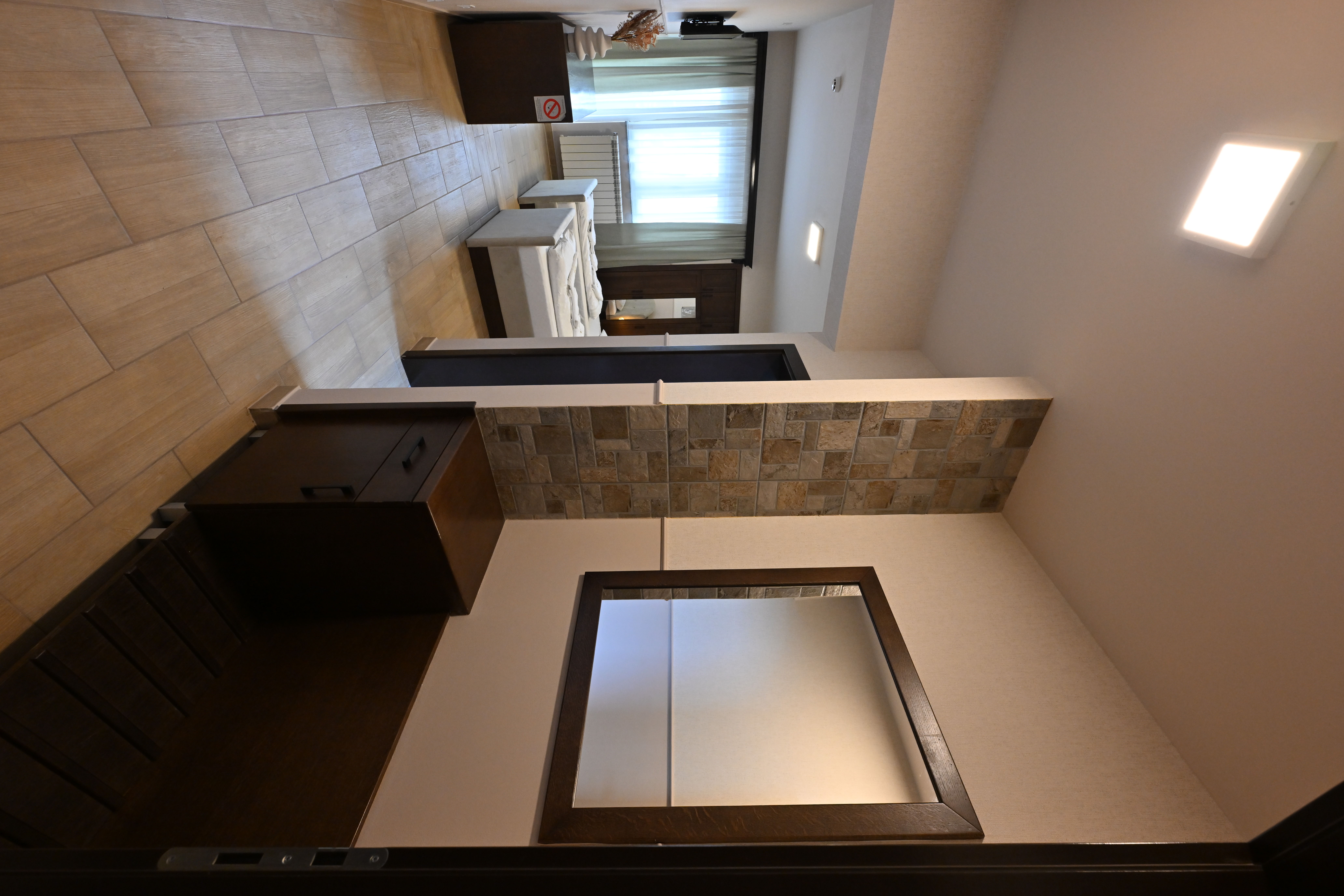 Luksuzna soba 101 sa balkonom – slika 9