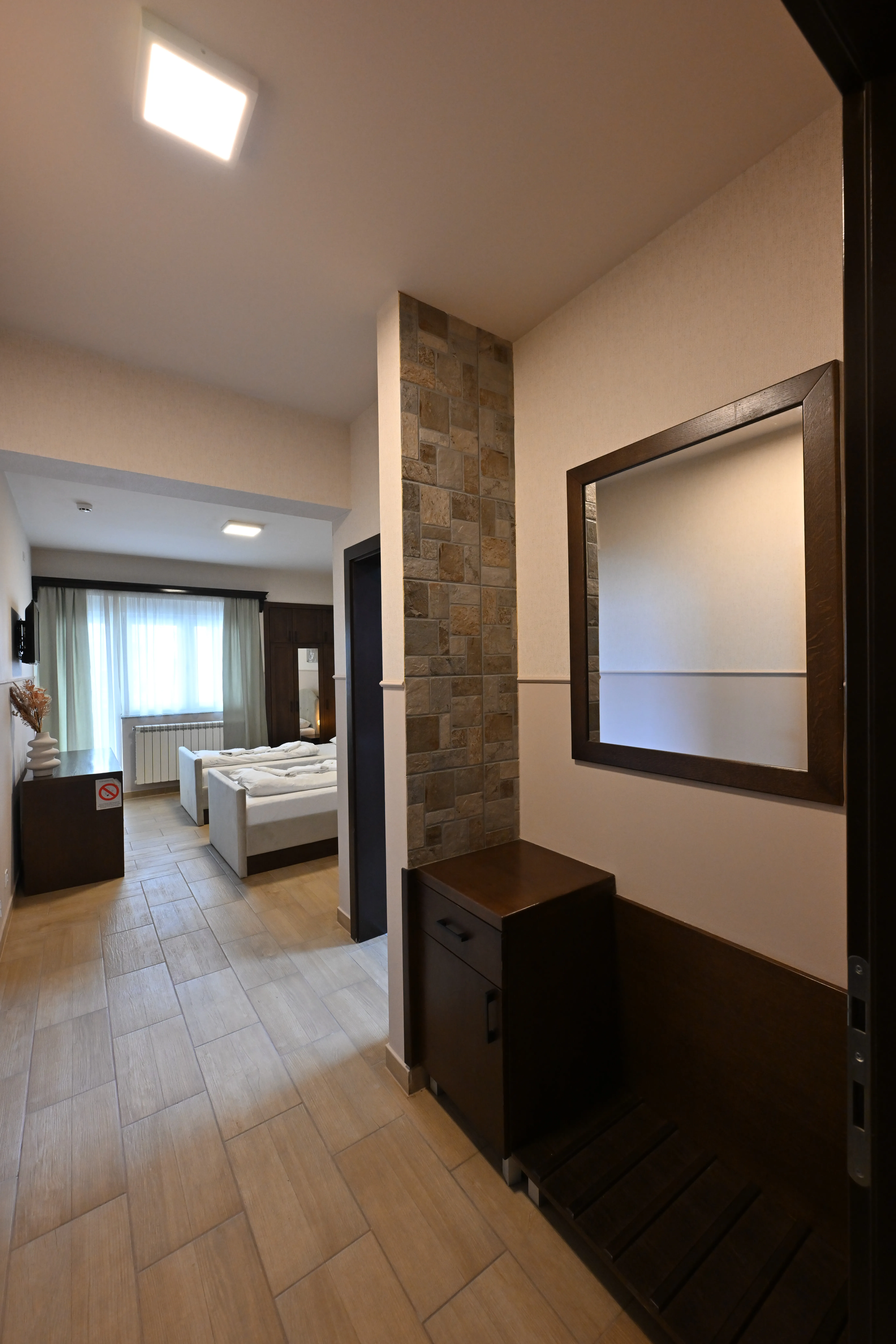 Luksuzna soba 101 sa balkonom – slika 10