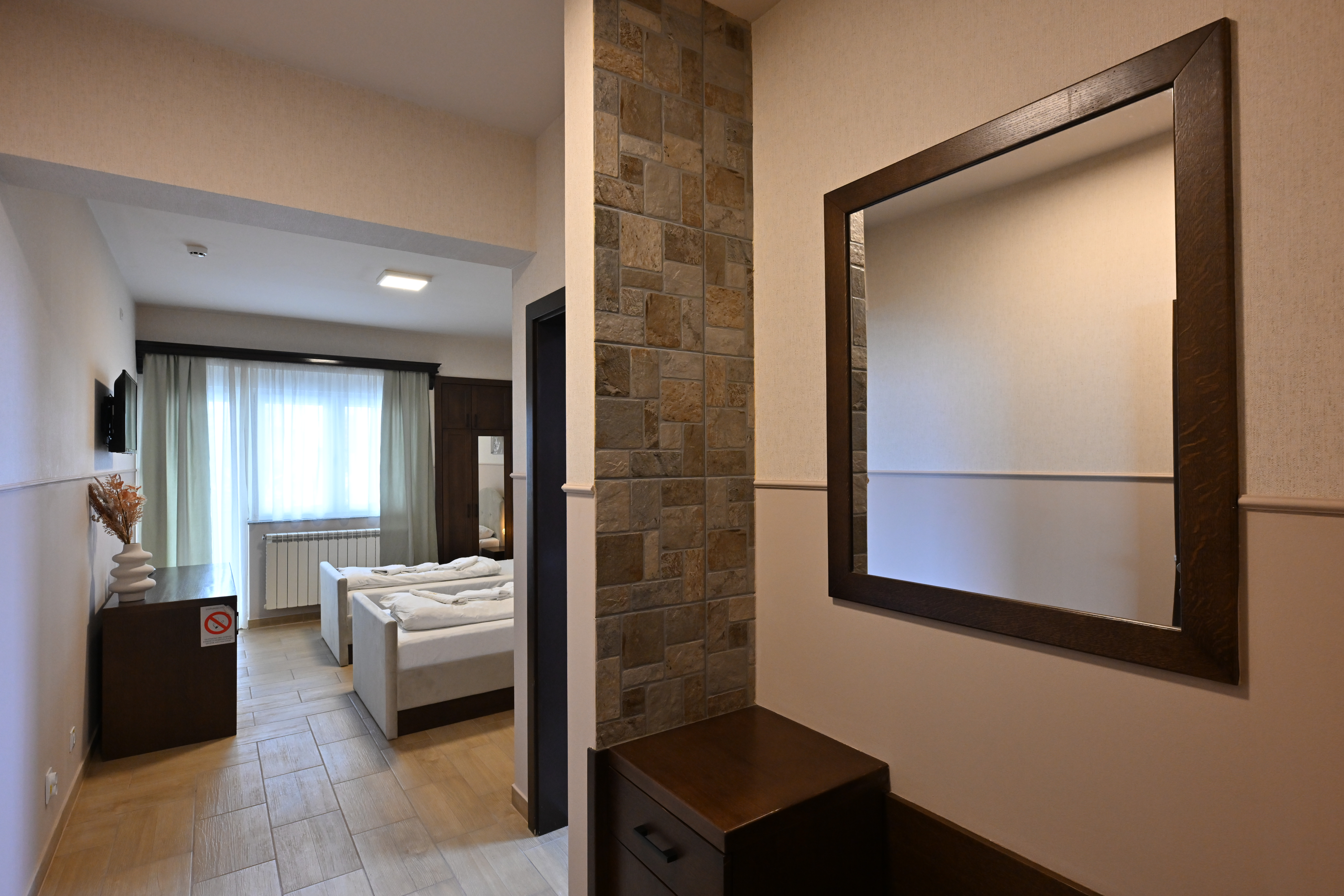 Luksuzna soba 101 sa balkonom – slika 13