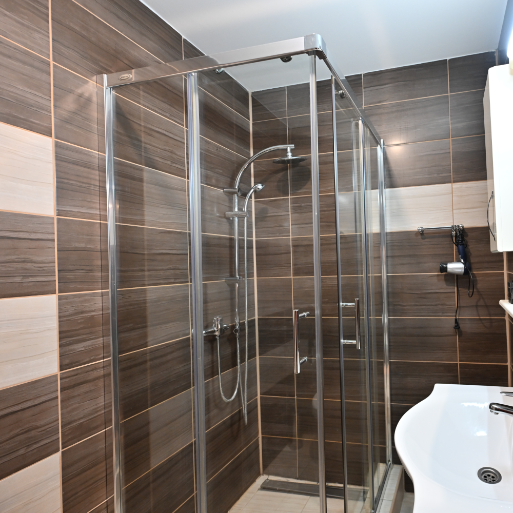 Prostrani apartman 105 za do 5 osoba – Hotel Lane