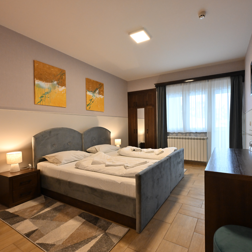 Luksuzna soba 108 sa balkonom – slika 2