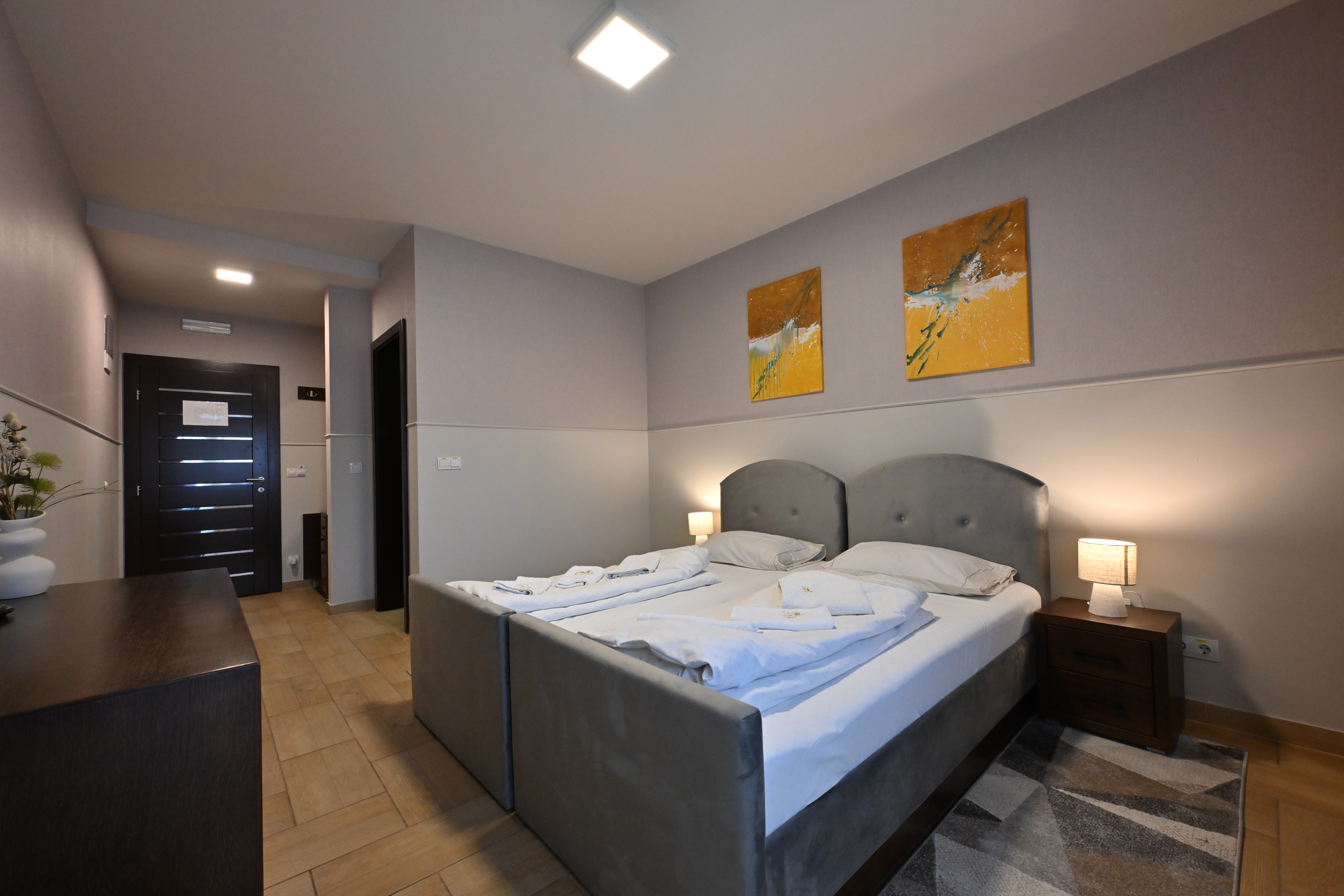 Luksuzna soba 108 sa balkonom – slika 9