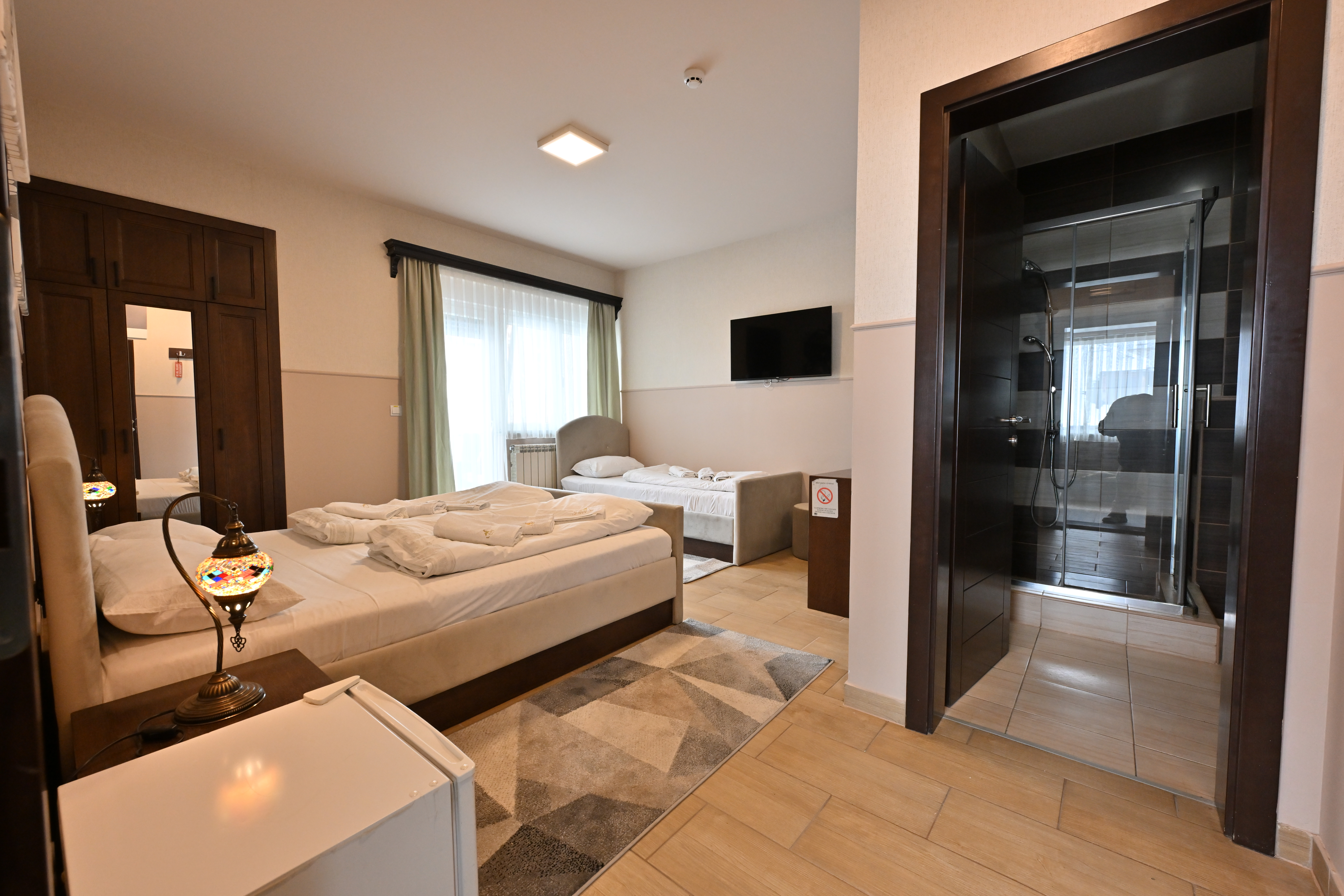 Trokrevetna soba 109 – slika 4