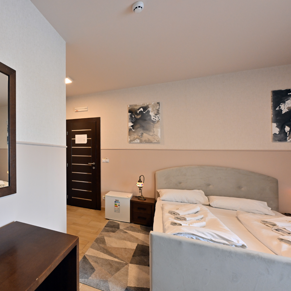 Trokrevetna soba 109 – slika 11