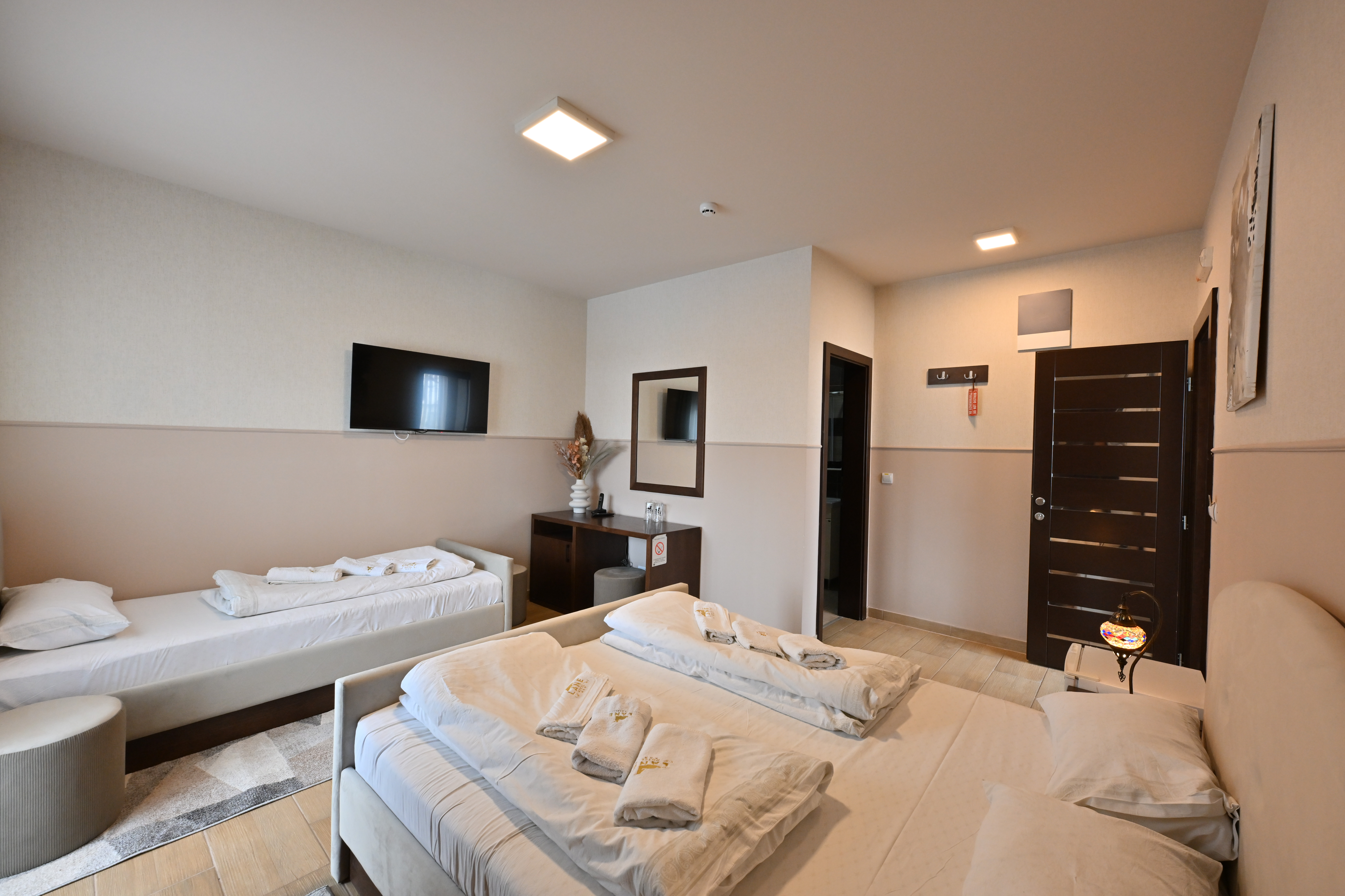 Trokrevetna soba 109 – slika 12