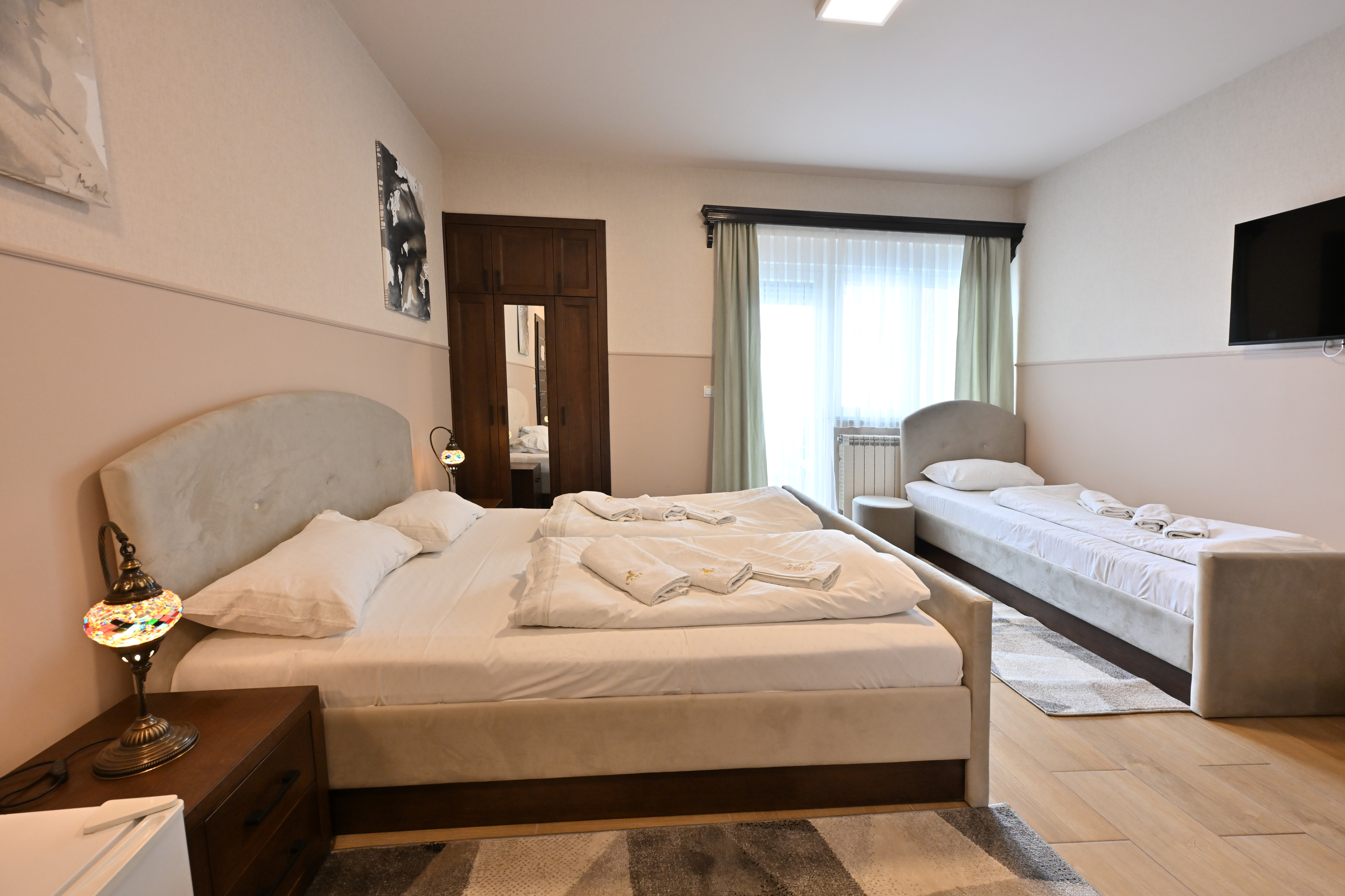 Trokrevetna soba 109 – slika 15