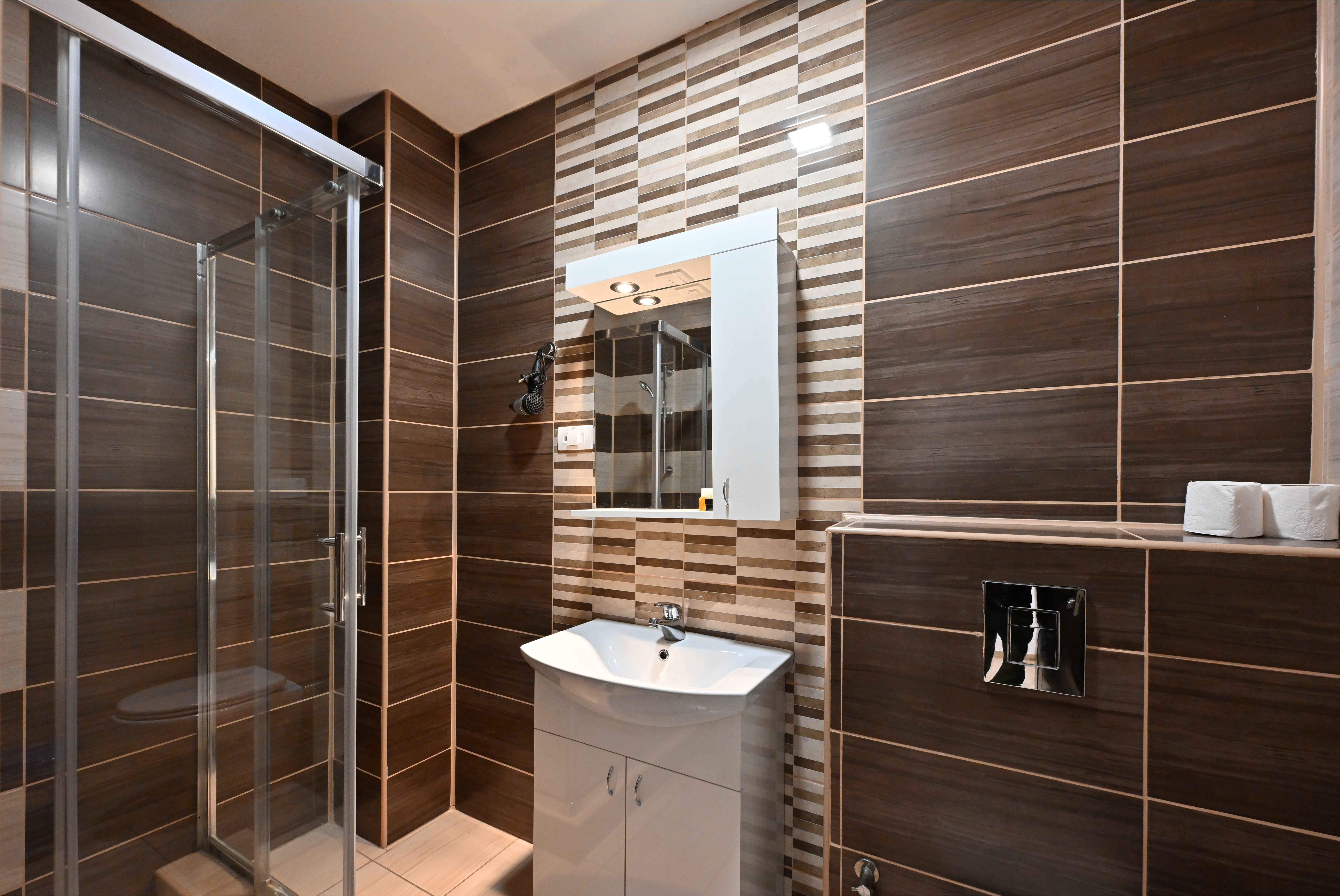 Soba 210 sa dva odvojena kreveta – slika 12